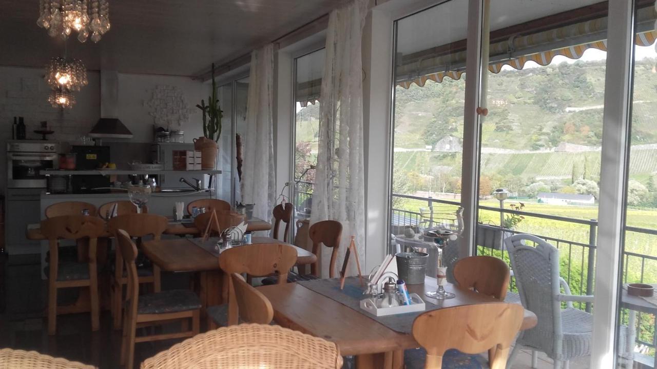 Gaestehaus Moselblick Trittenheim Luaran gambar