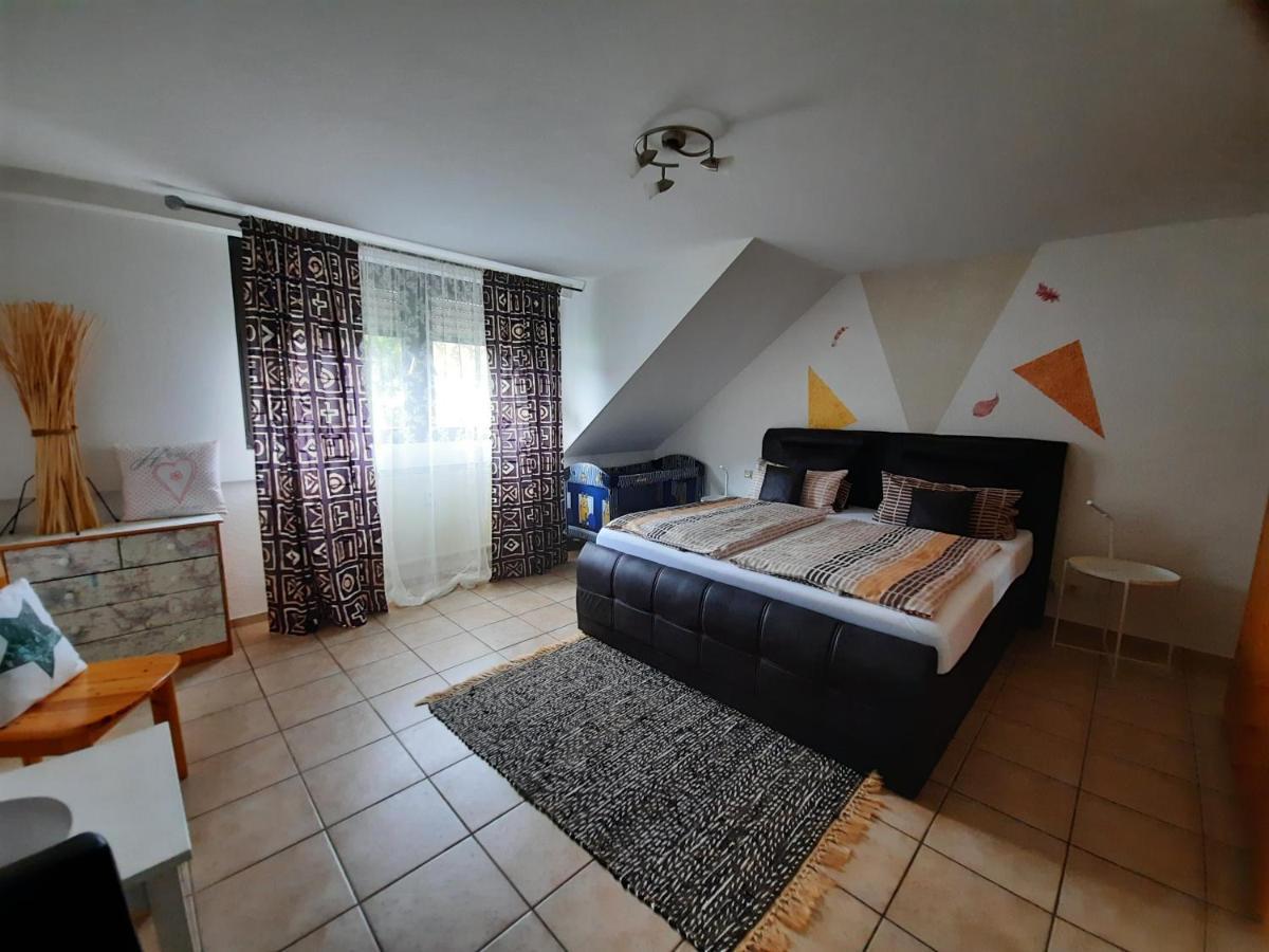 Gaestehaus Moselblick Trittenheim Luaran gambar
